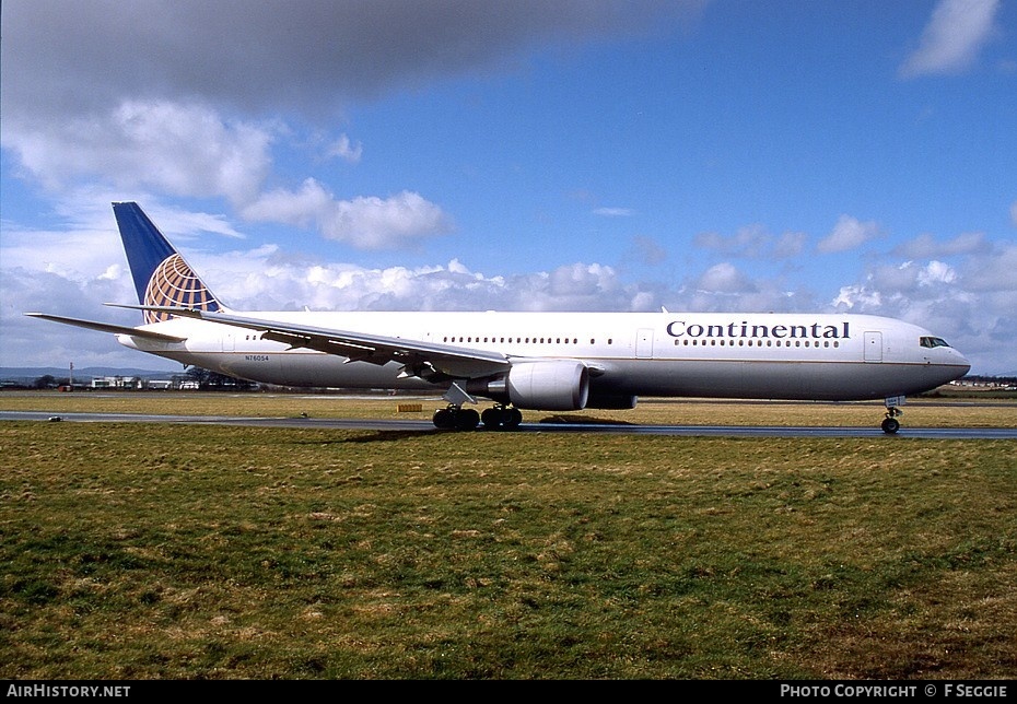 Aircraft Photo of N76054 | Boeing 767-424/ER | Continental Airlines | AirHistory.net #77848