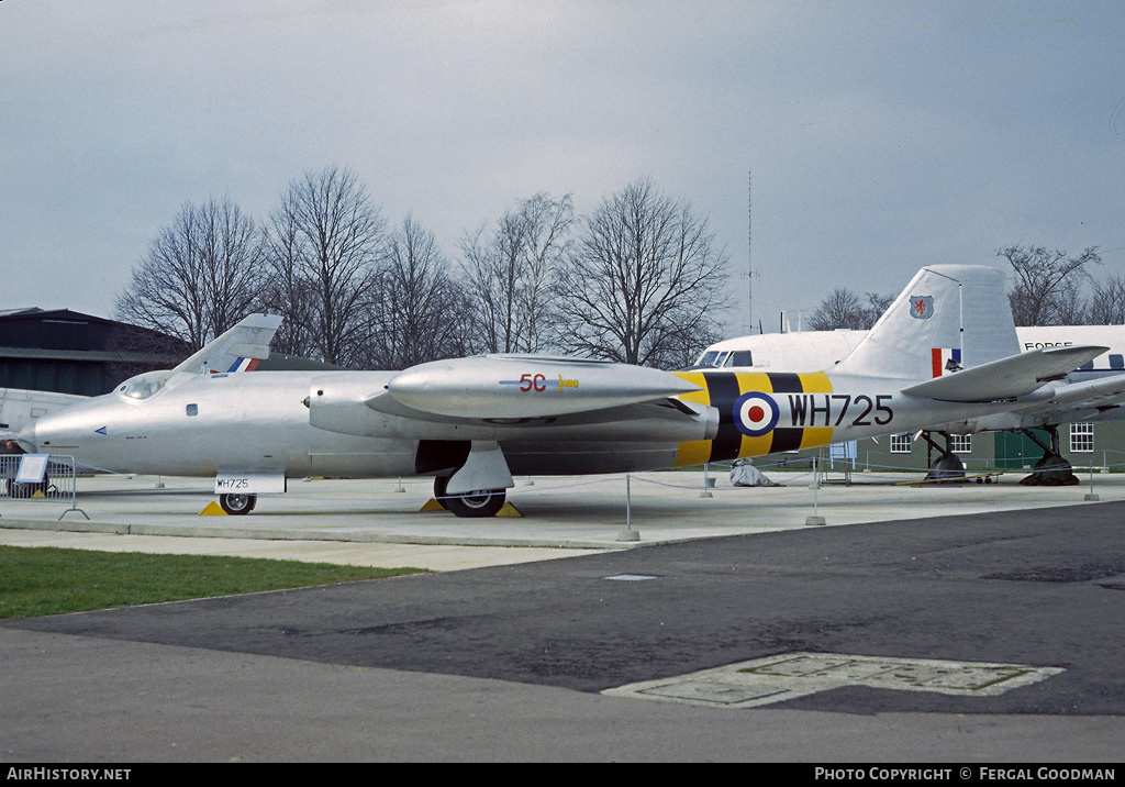 Aircraft Photo of WH725 | English Electric Canberra B2 | UK - Air Force | AirHistory.net #78025