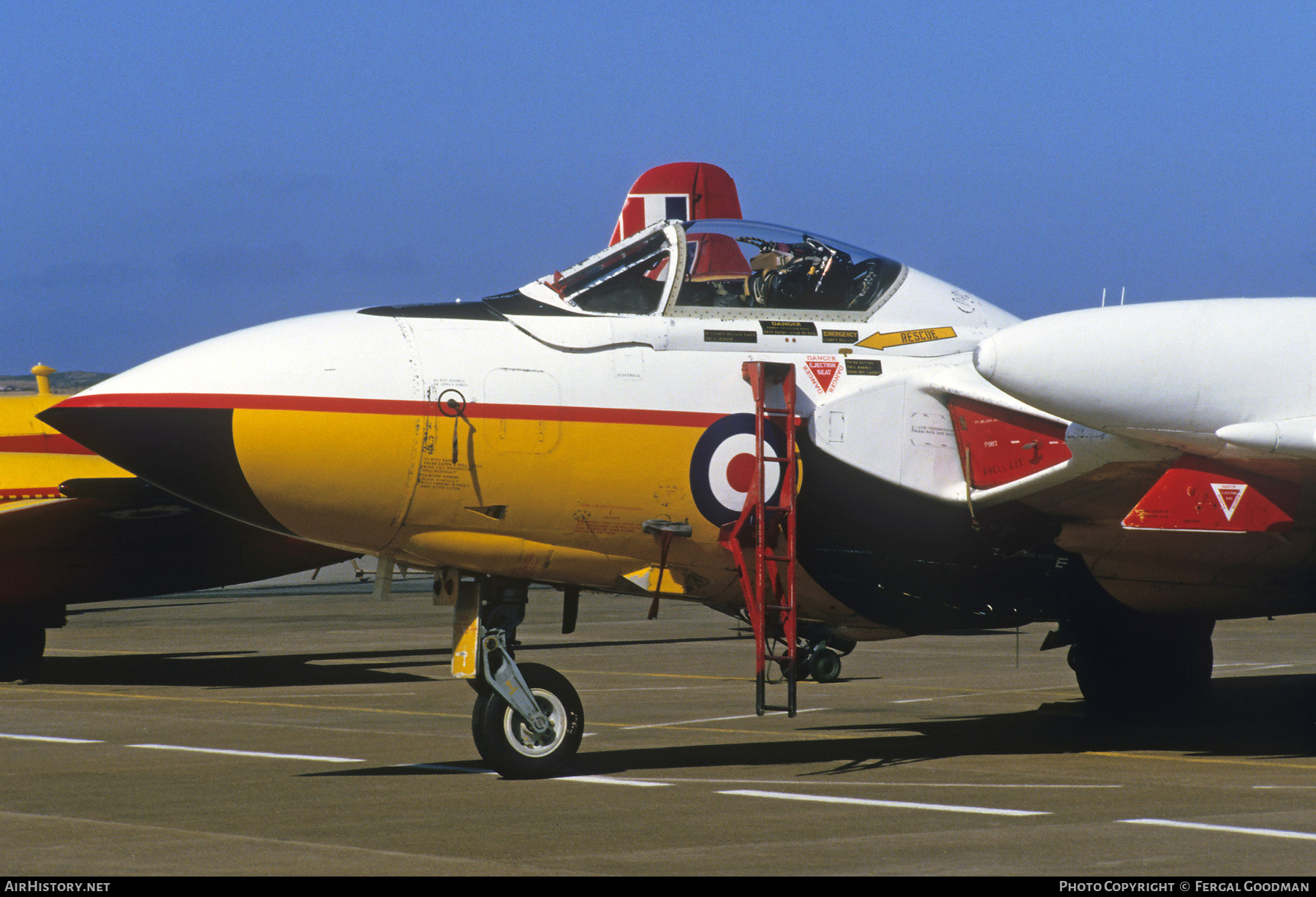 Aircraft Photo of XS587 | De Havilland D.H. 110 Sea Vixen FAW(TT)2 | UK - Air Force | AirHistory.net #78111