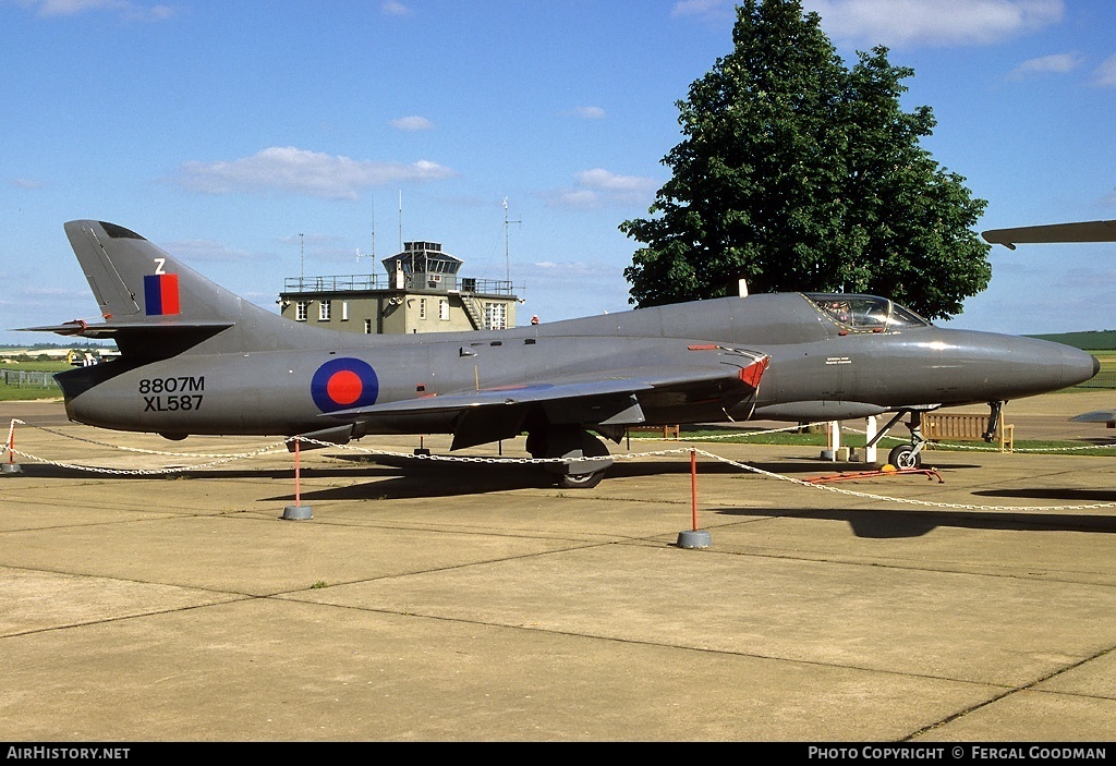 Aircraft Photo of XL587 | Hawker Hunter T7 | UK - Air Force | AirHistory.net #78127