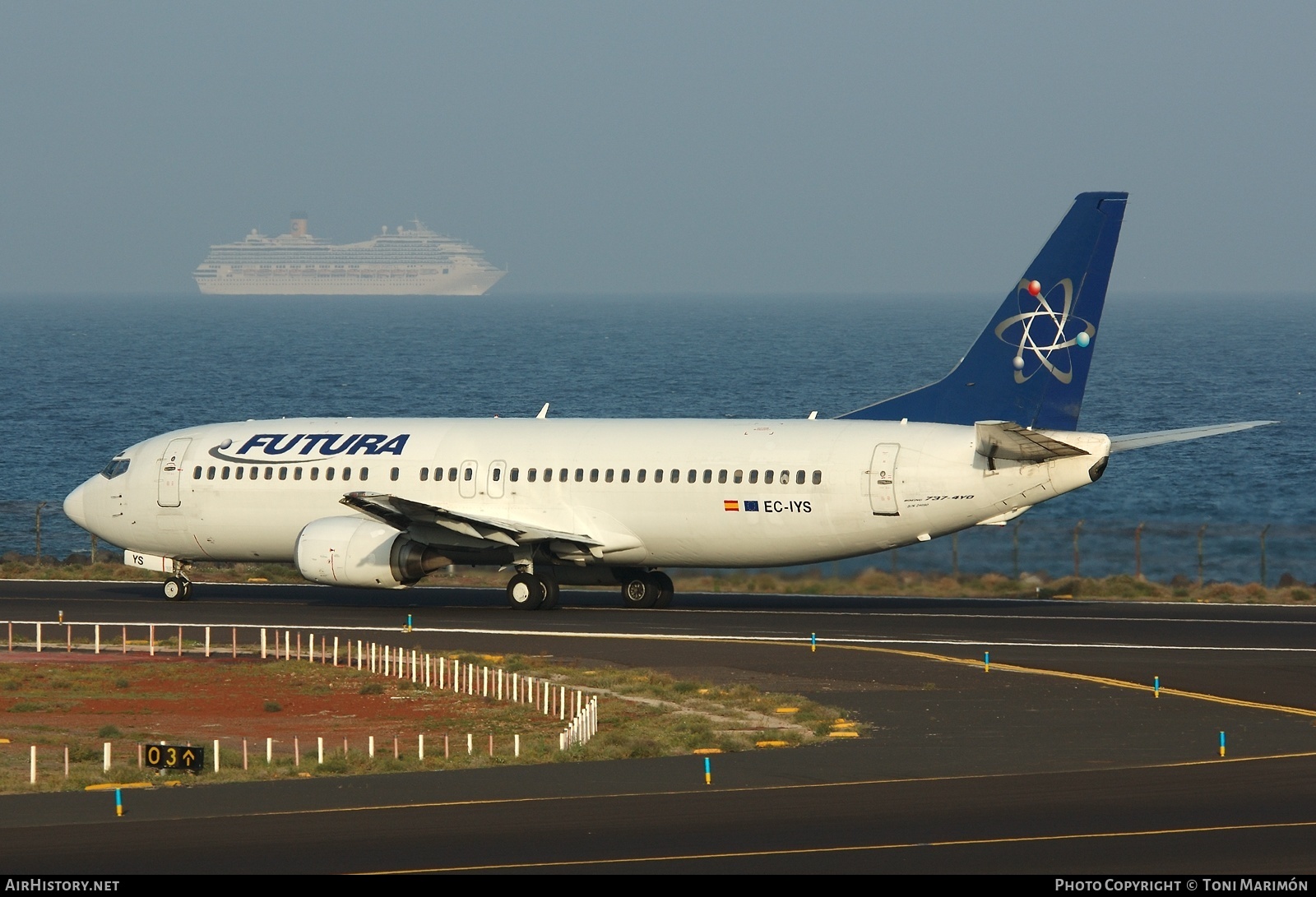 Aircraft Photo of EC-IYS | Boeing 737-4Y0 | Futura International Airways | AirHistory.net #78208