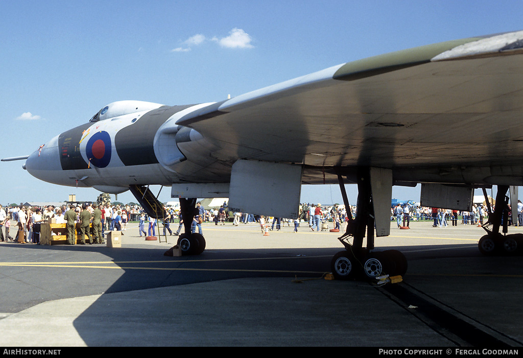 Aircraft Photo of XM569 | Avro 698 Vulcan B.2 | UK - Air Force | AirHistory.net #78292