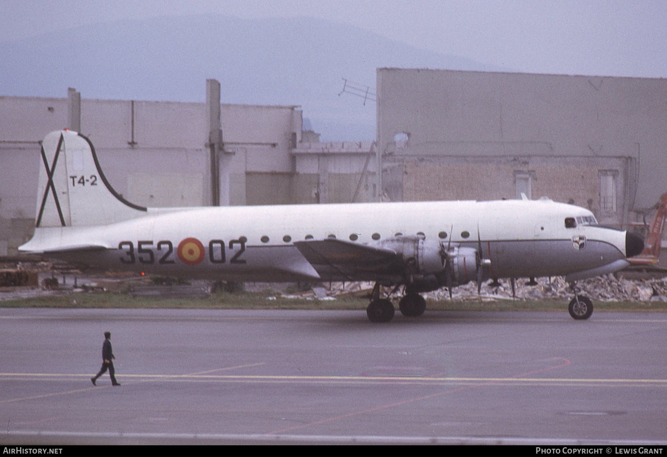 Aircraft Photo of T4-2 | Douglas C-54D Skymaster | Spain - Air Force | AirHistory.net #78378
