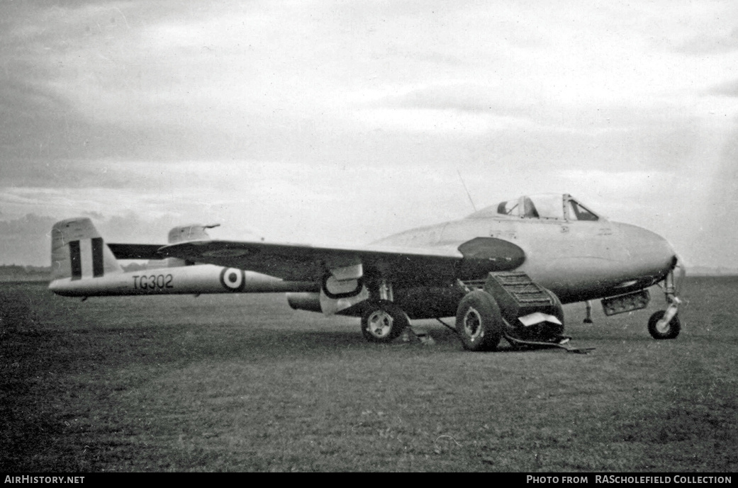 Aircraft Photo of TG302 | De Havilland D.H. 100 Vampire F1 | UK - Air Force | AirHistory.net #78472