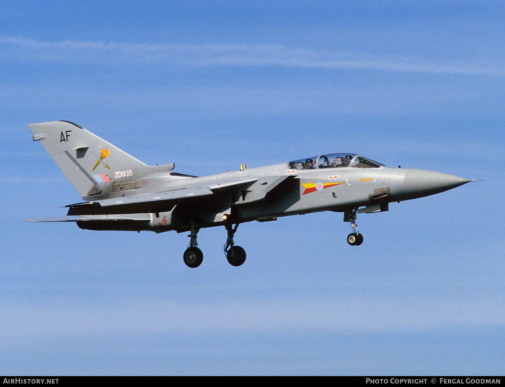 Aircraft Photo of ZD935 | Panavia Tornado F2(T) | UK - Air Force | AirHistory.net #78568