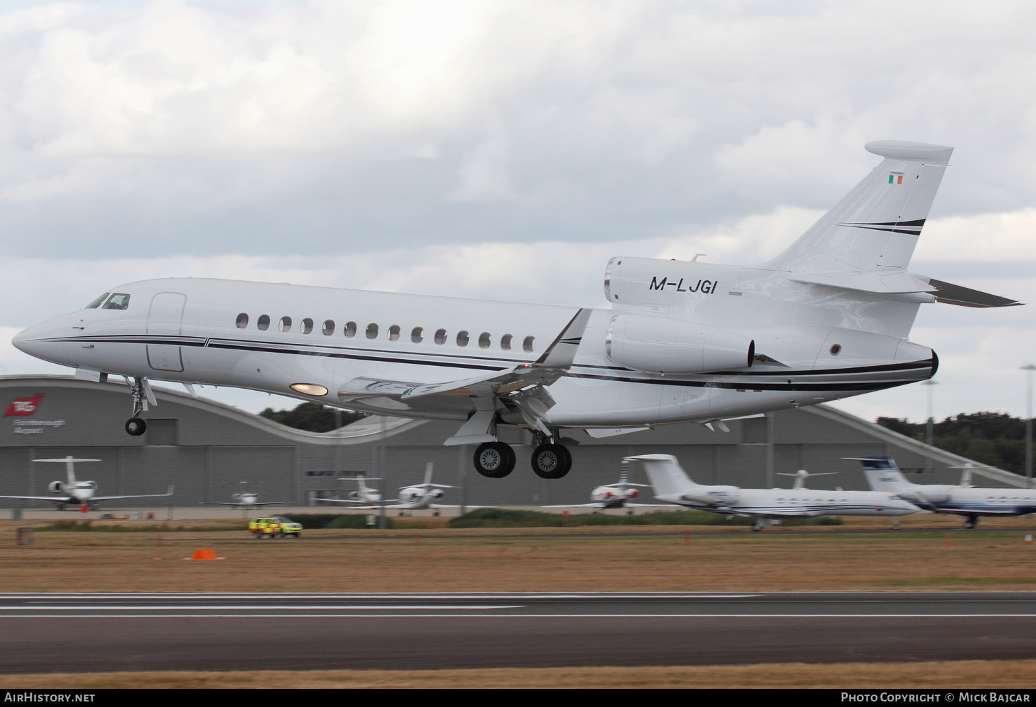 Aircraft Photo of M-LJGI | Dassault Falcon 7X | AirHistory.net #78783