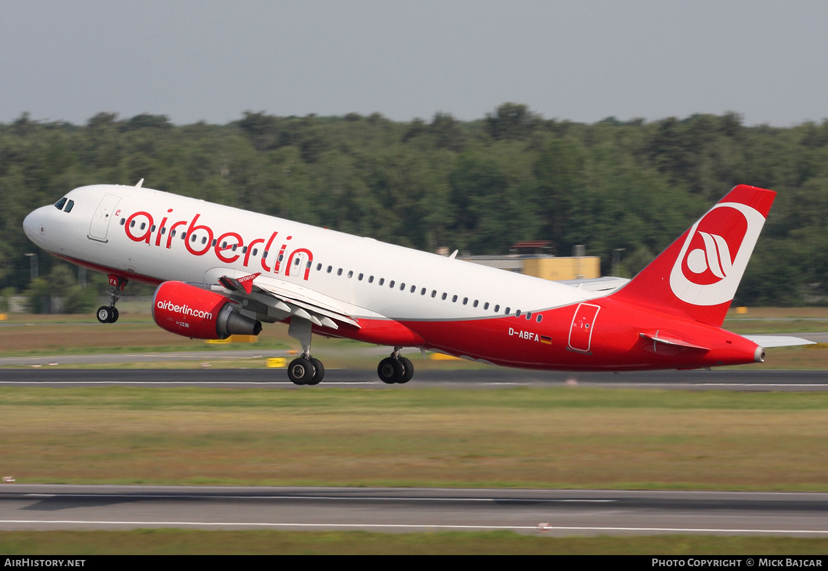 Aircraft Photo of D-ABFA | Airbus A320-214 | Air Berlin | AirHistory.net #78870