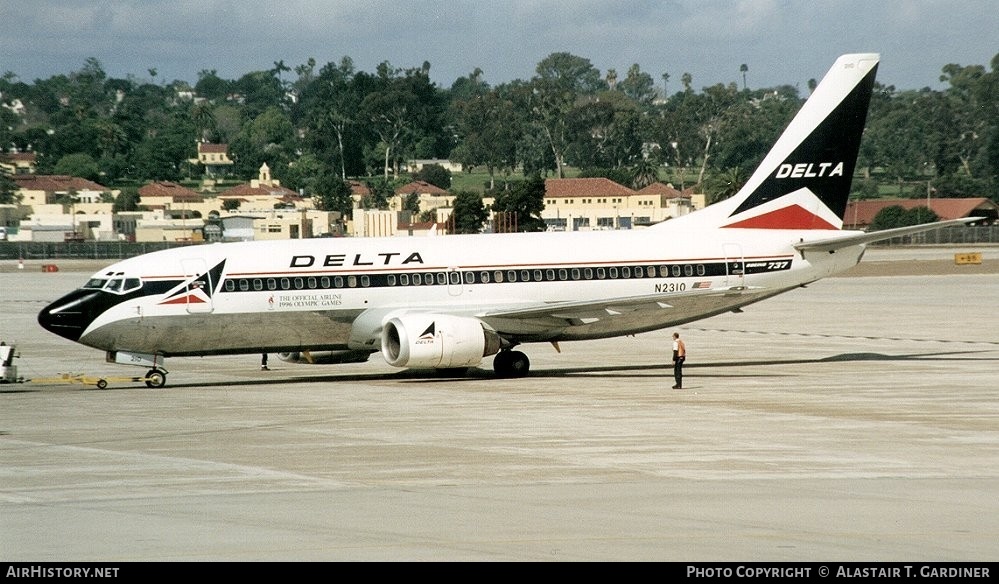 Aircraft Photo of N2310 | Boeing 737-347 | Delta Air Lines | AirHistory.net #78984