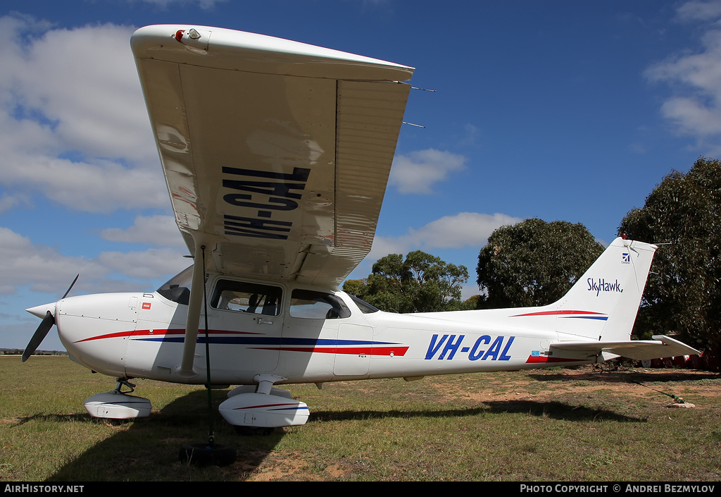 Aircraft Photo of VH-CAL | Cessna 172R Skyhawk II | AirHistory.net #79057