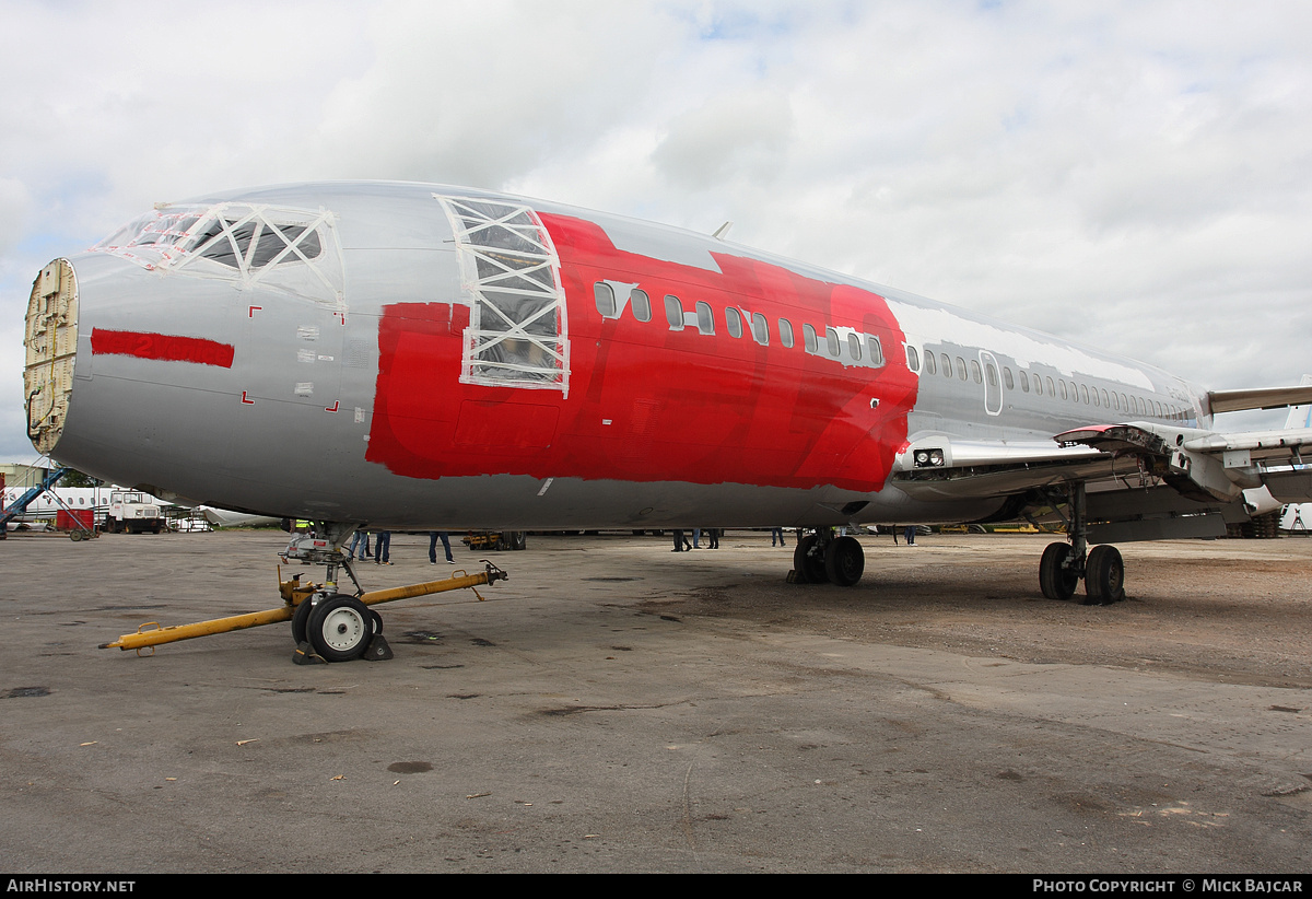 Aircraft Photo of G-CELC | Boeing 737-33A | AirHistory.net #79127