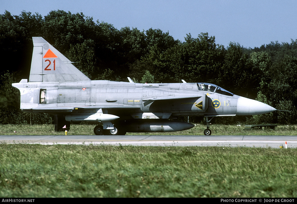 Aircraft Photo of 37421 | Saab JA37D Viggen | Sweden - Air Force | AirHistory.net #79129