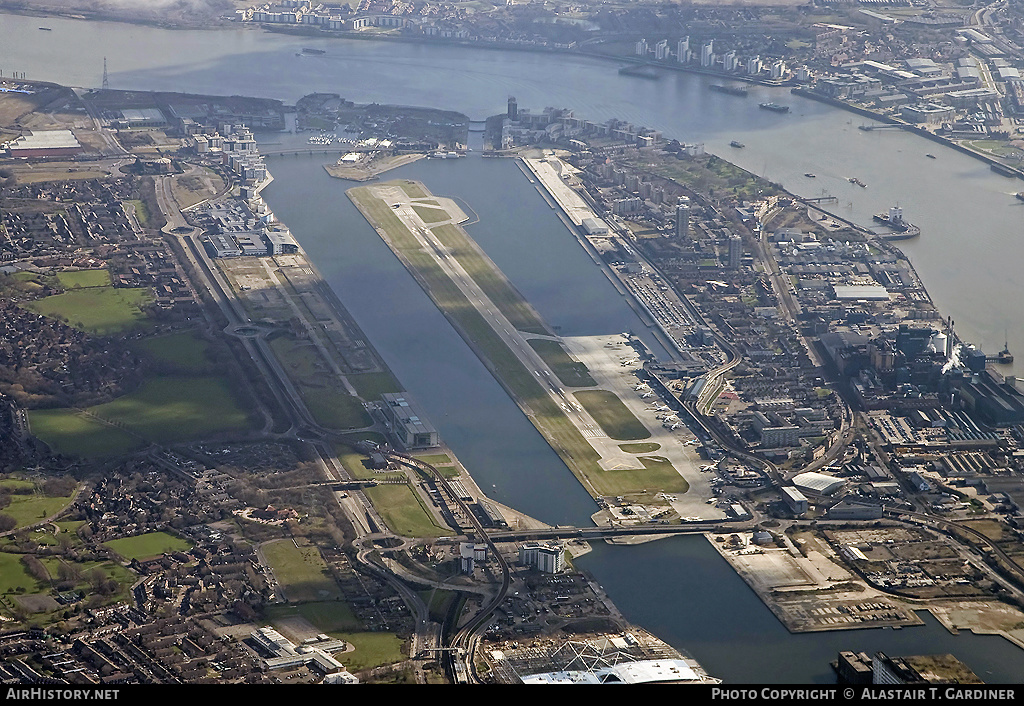 Airport photo of London - City (EGLC / LCY) in England, United Kingdom | AirHistory.net #79178