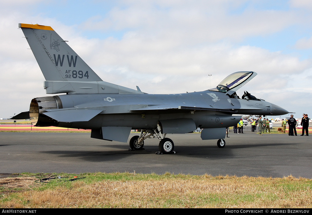 Aircraft Photo of 92-3894 / AF92-894 | Lockheed F-16CM Fighting Falcon | USA - Air Force | AirHistory.net #79189