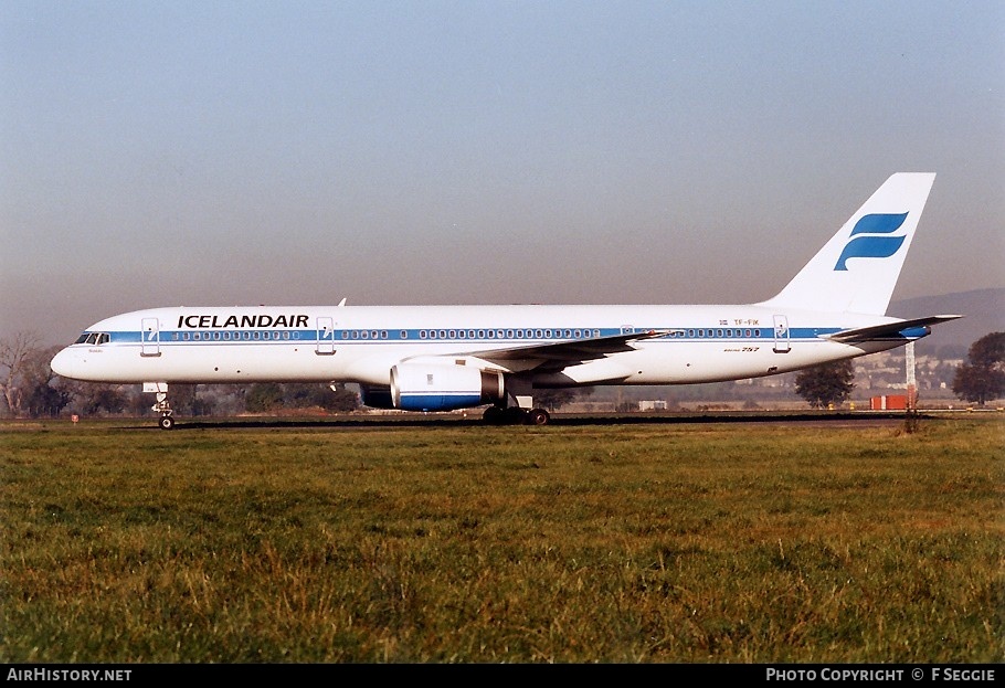 Aircraft Photo of TF-FIK | Boeing 757-28A | Icelandair | AirHistory.net #79241