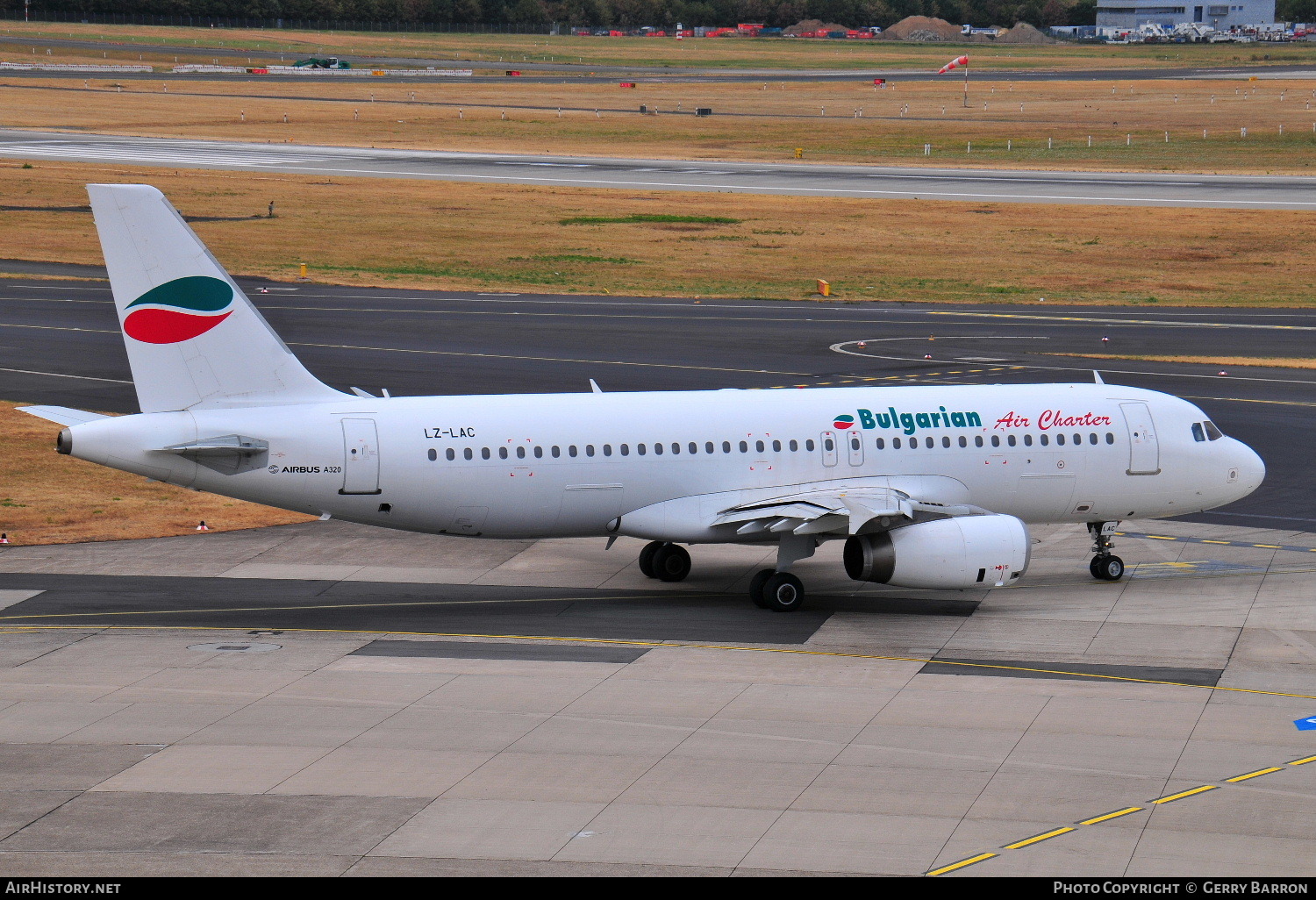 Aircraft Photo of LZ-LAC | Airbus A320-231 | Bulgarian Air Charter | AirHistory.net #79298