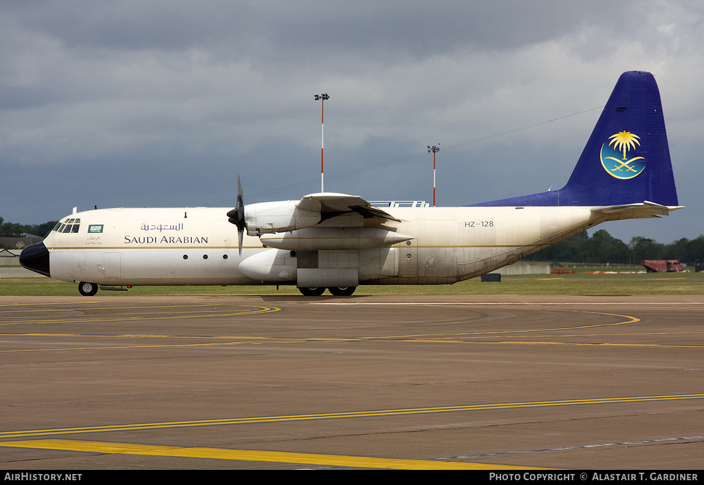 Aircraft Photo of HZ-128 | Lockheed L-100-30 Hercules (382G) | Saudi Arabian Royal Flight | AirHistory.net #79305