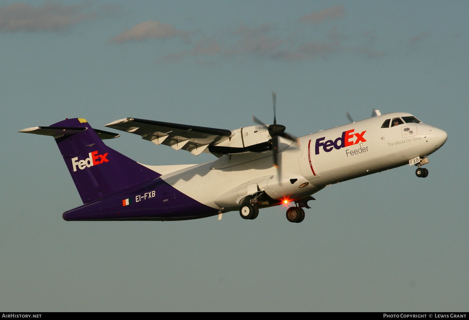 Aircraft Photo of EI-FXB | ATR ATR-42-300/F | FedEx Feeder | AirHistory.net #79376