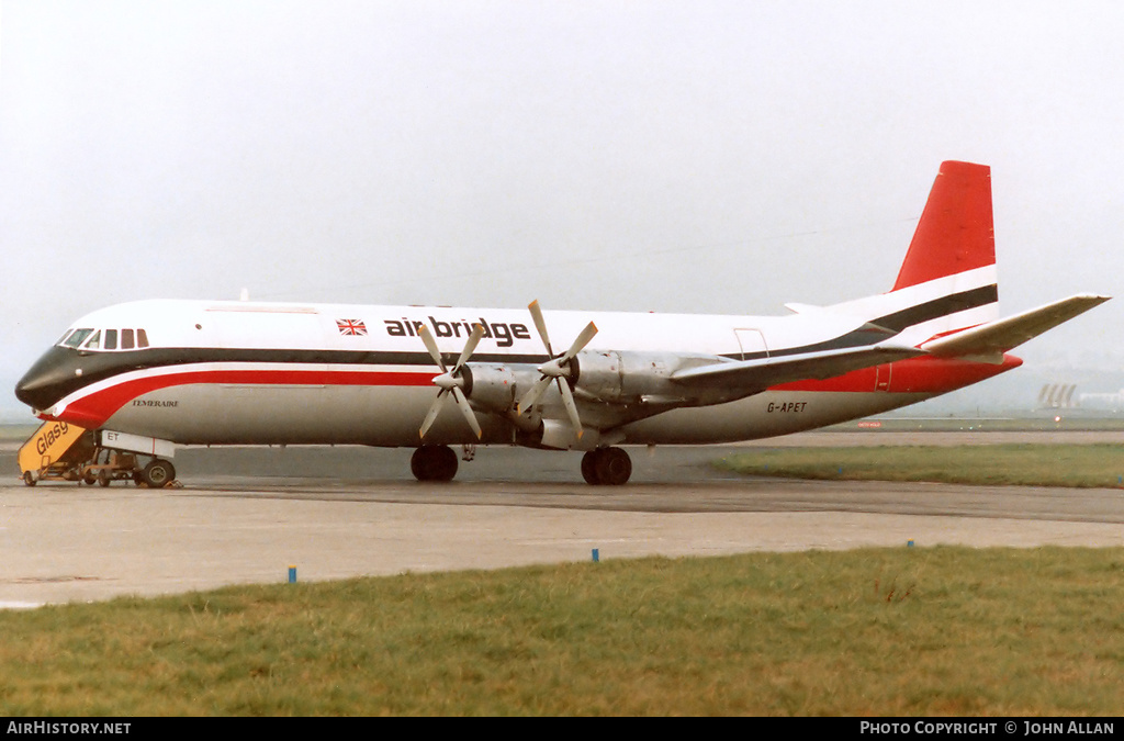 Aircraft Photo of G-APET | Vickers 953C Merchantman | Air Bridge | AirHistory.net #79436