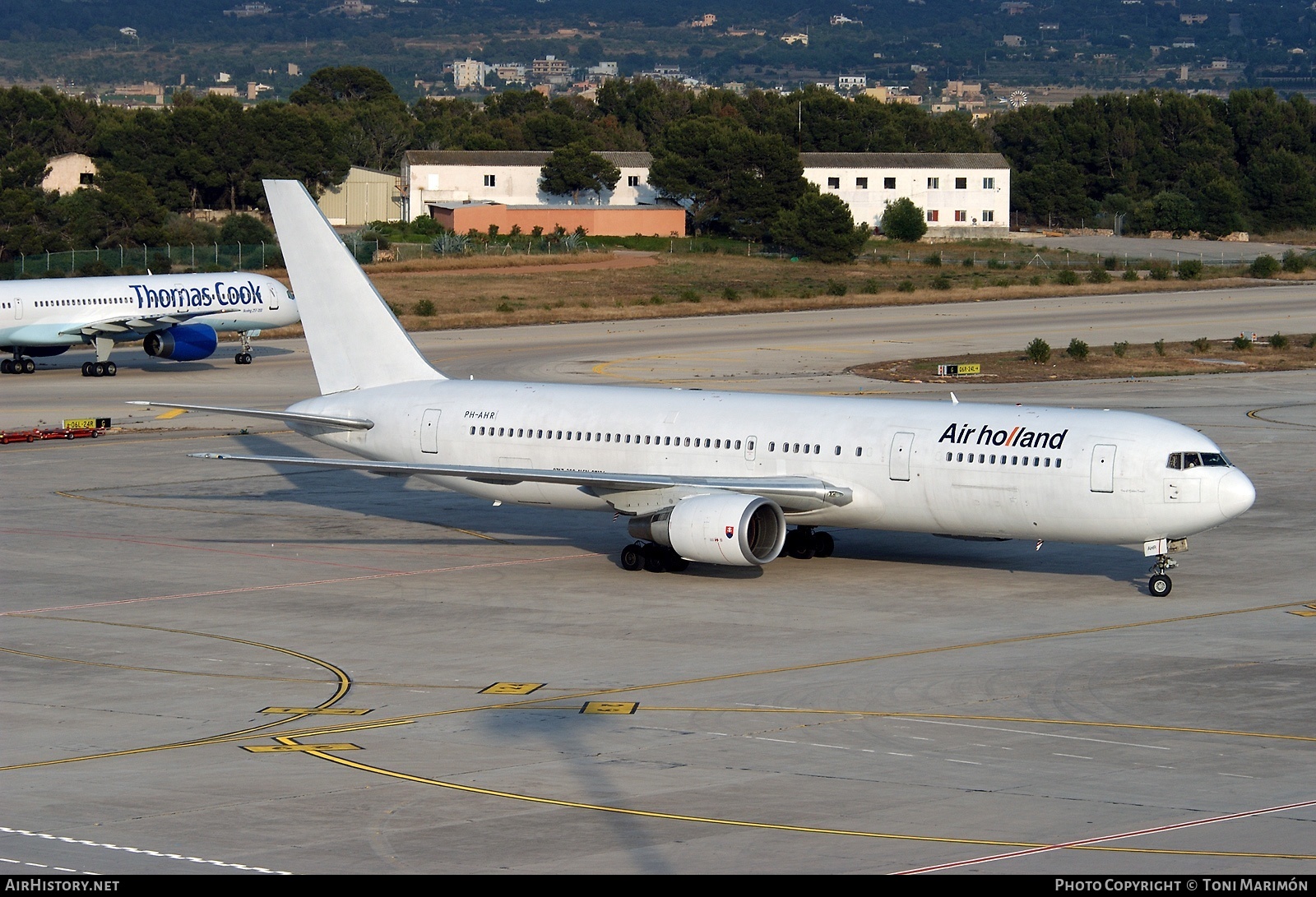 Aircraft Photo of PH-AHR | Boeing 767-328/ER | Air Holland | AirHistory.net #79498