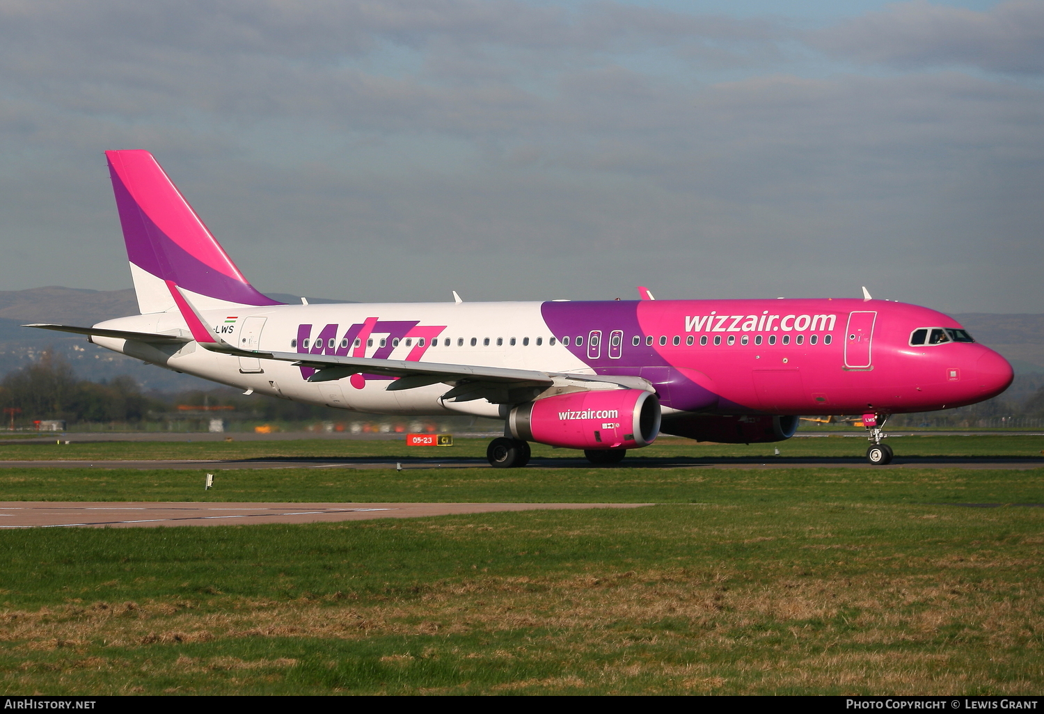 Aircraft Photo of HA-LWS | Airbus A320-232 | Wizz Air | AirHistory.net #79628