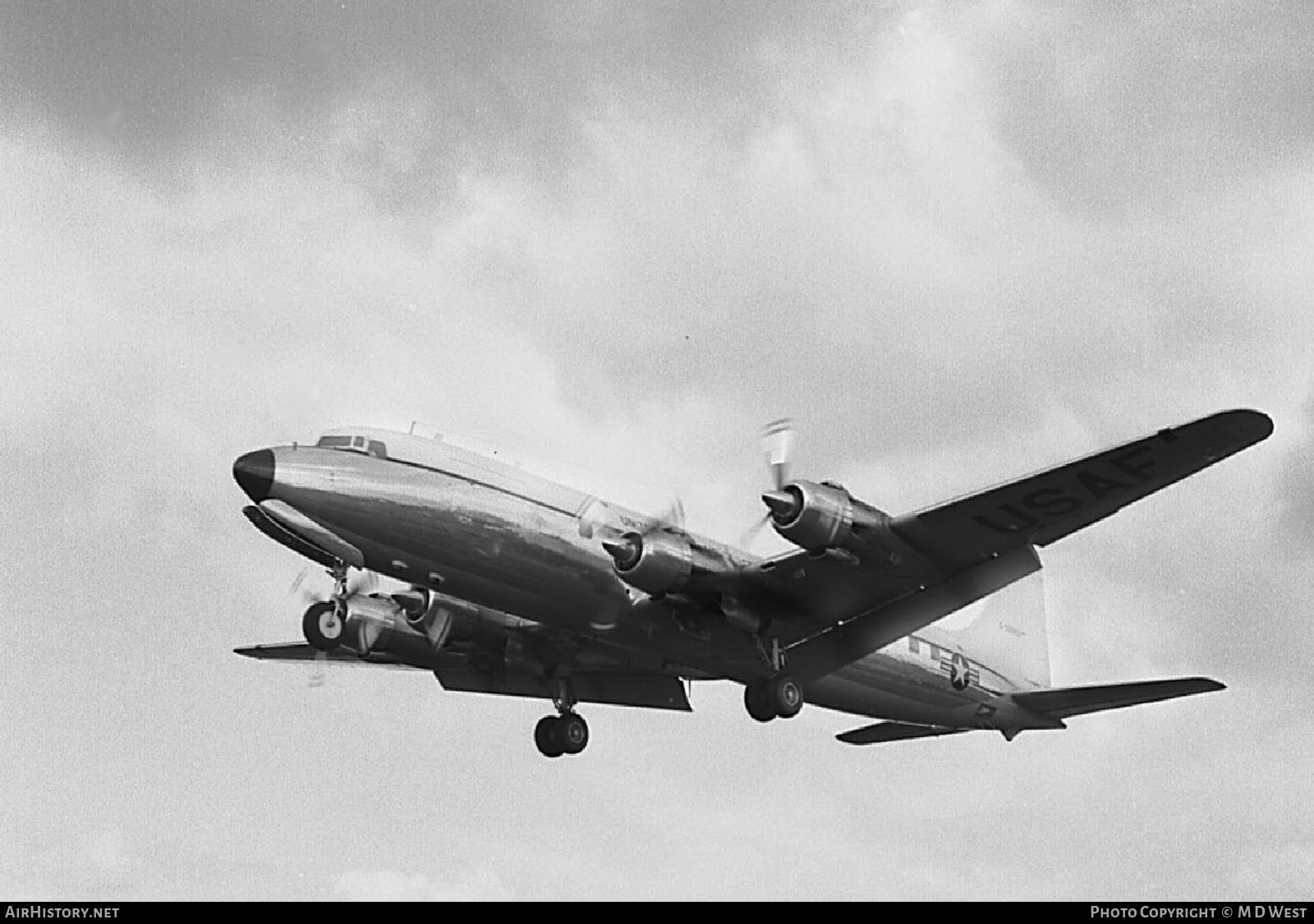 Aircraft Photo of 53-3303 / 0-33303 | Douglas VC-118A Liftmaster (DC-6A) | USA - Air Force | AirHistory.net #79989