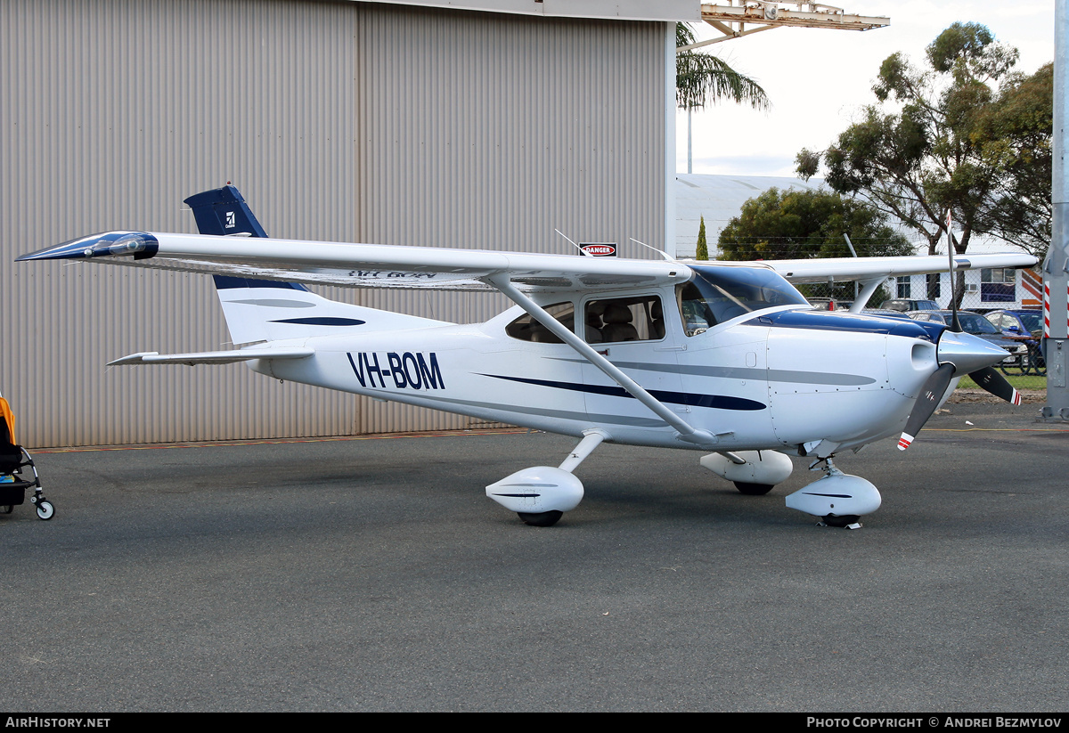 Aircraft Photo of VH-BOM | Cessna 182T Skylane | AirHistory.net #80047
