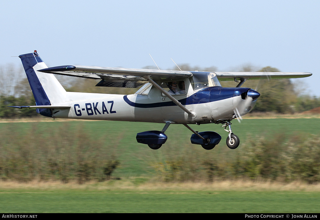 Aircraft Photo of G-BKAZ | Cessna 152 | AirHistory.net #80376