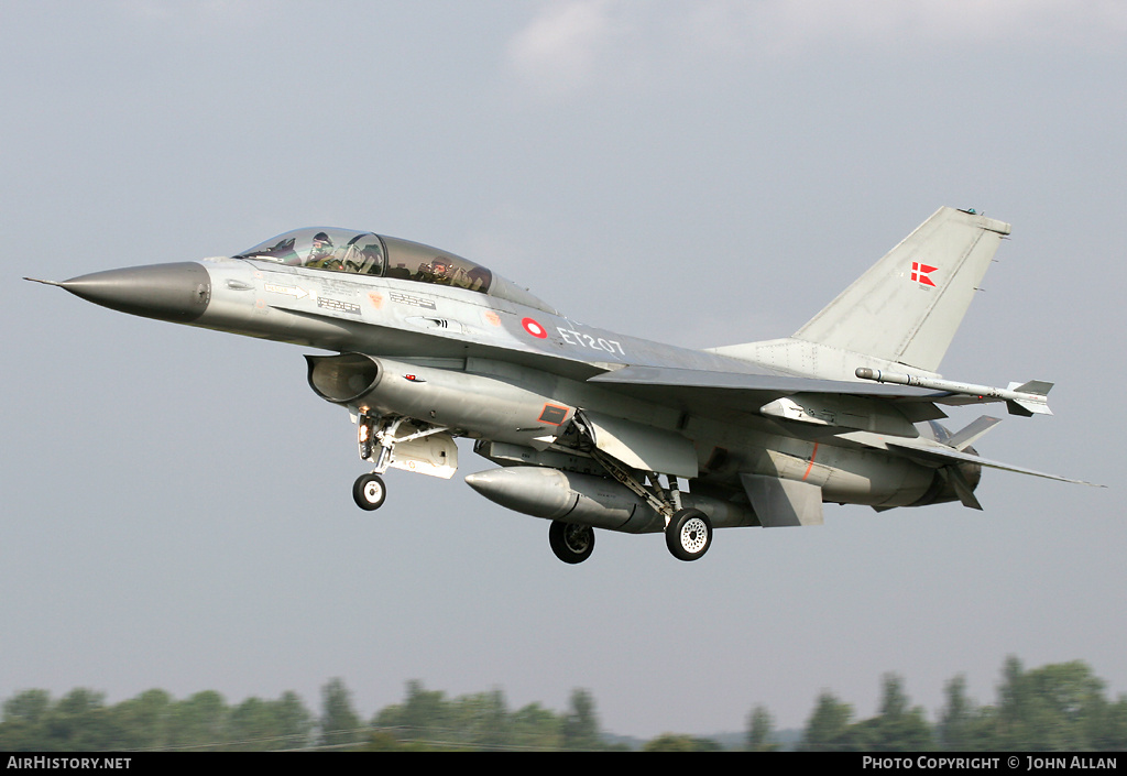 Aircraft Photo of ET-207 | General Dynamics F-16BM Fighting Falcon | Denmark - Air Force | AirHistory.net #80412