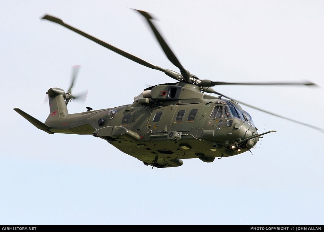 Aircraft Photo of ZJ127 | EHI EH101-411 Merlin HC3 | UK - Air Force | AirHistory.net #80427