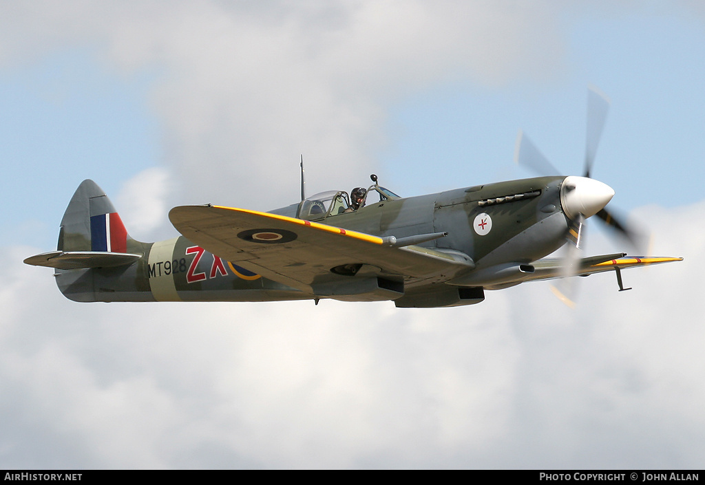 Aircraft Photo of G-BKMI / MT928 | Supermarine 359 Spitfire HF8C | UK - Air Force | AirHistory.net #80441