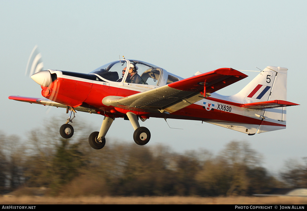 Aircraft Photo of G-SIJW / XX630 | Scottish Aviation Bulldog 120/121 | UK - Air Force | AirHistory.net #80444