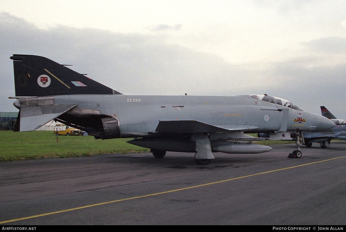 Aircraft Photo of ZE360 | McDonnell Douglas F-4J(UK) Phantom | UK - Air Force | AirHistory.net #80567