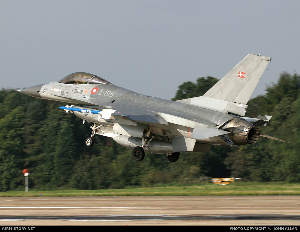 Aircraft Photo of E-196 | General Dynamics F-16AM Fighting Falcon | Denmark - Air Force | AirHistory.net #80636