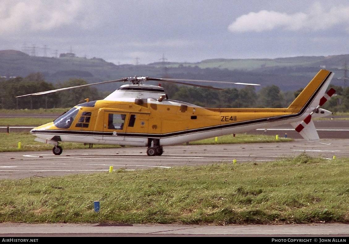 Aircraft Photo of ZE411 | Agusta A-109A | UK - Army | AirHistory.net #80723