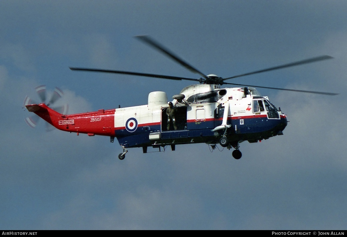 Aircraft Photo of ZB507 | Westland WS-61 Sea King HC4 | UK - Air Force | AirHistory.net #80742