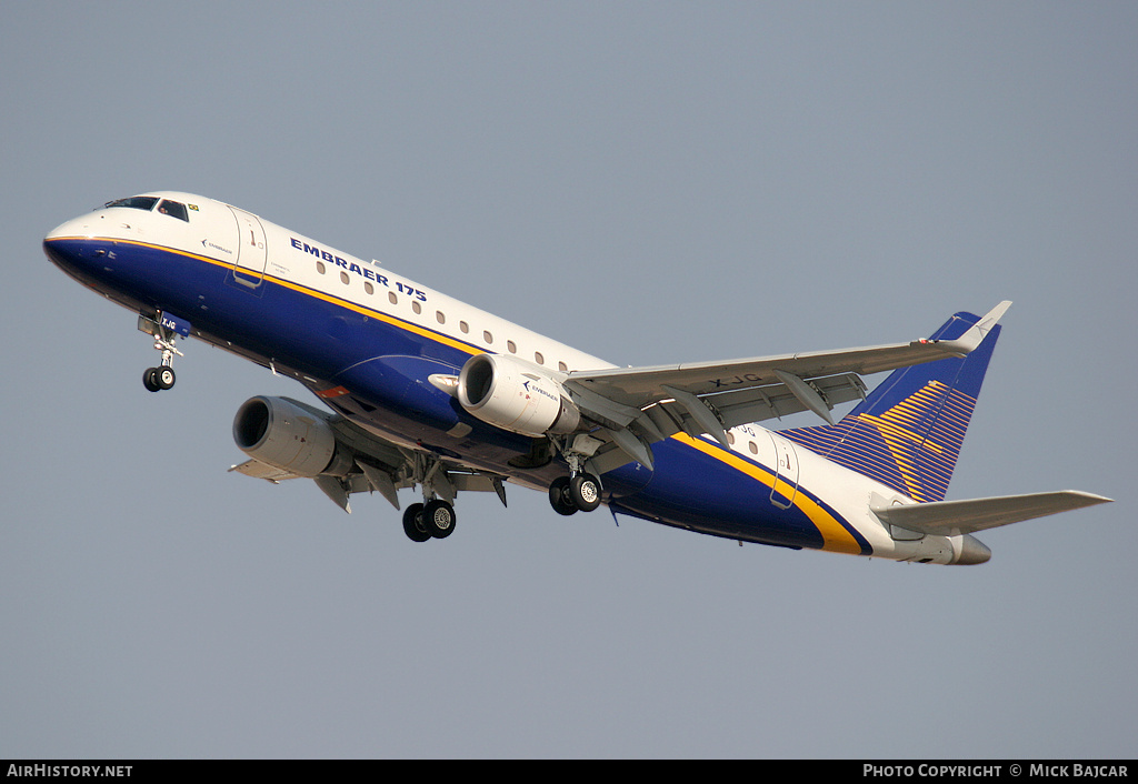 Aircraft Photo of PP-XJG | Embraer 175LR (ERJ-170-200LR) | Embraer | AirHistory.net #80794