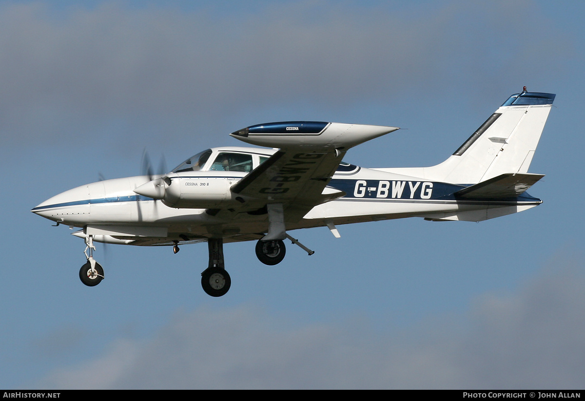 Aircraft Photo of G-BWYG | Cessna 310R | AirHistory.net #80829
