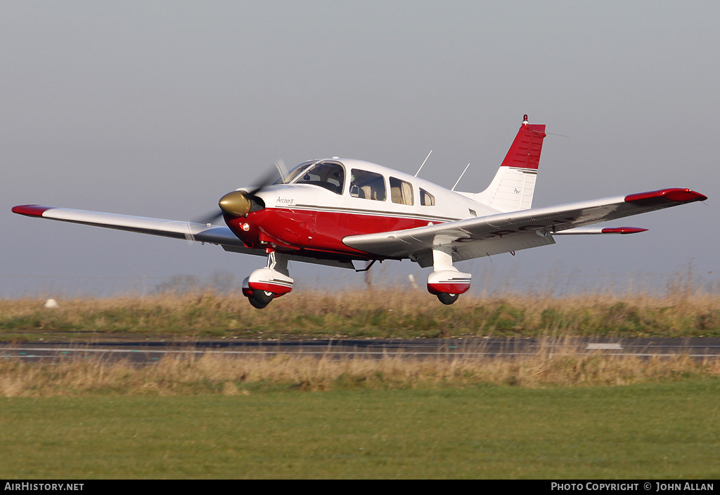 Aircraft Photo of G-BOJM | Piper PA-28-181 Archer II | AirHistory.net #80880