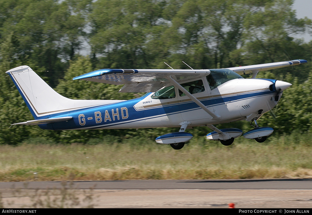 Aircraft Photo of G-BAHD | Cessna 182P Skylane | AirHistory.net #80910