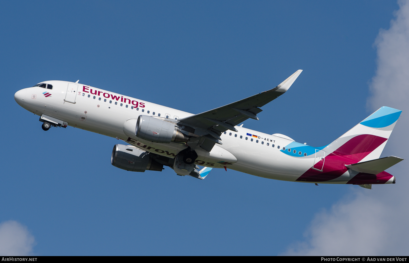 Aircraft Photo of D-AEWT | Airbus A320-214 | Eurowings | AirHistory.net #81121