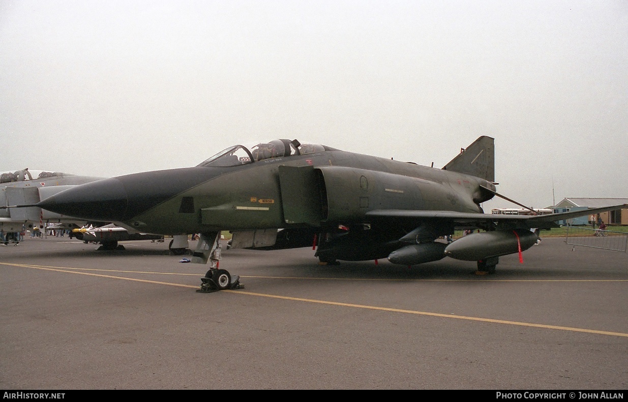 Aircraft Photo of 69-0381 / AF69-381 | McDonnell Douglas RF-4C Phantom II | USA - Air Force | AirHistory.net #81171