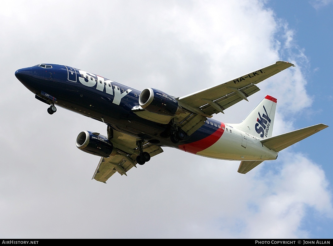 Aircraft Photo of HA-LKT | Boeing 737-33V | SkyEurope Airlines | AirHistory.net #81216