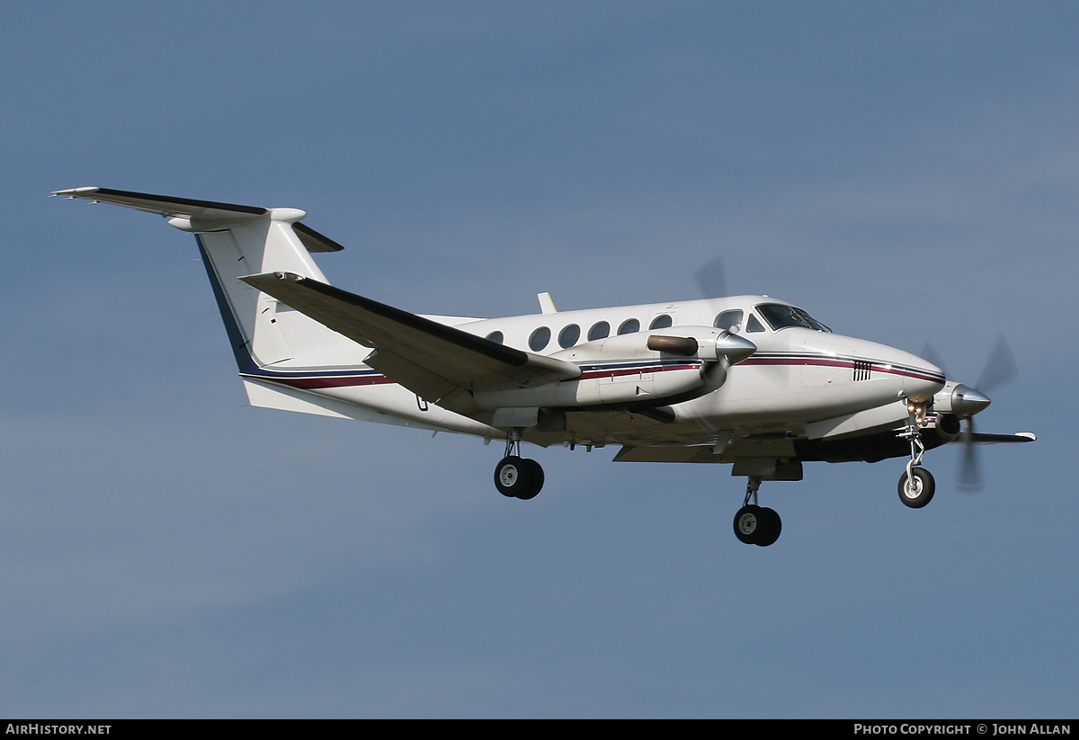 Aircraft Photo of G-CLOW | Beech 200 Super King Air | CWC Group | AirHistory.net #81290