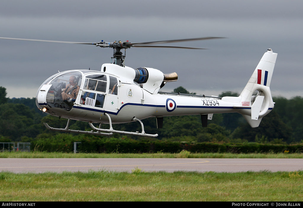 Aircraft Photo of G-CBSI / XZ934 | Aerospatiale SA-341D Gazelle HT3 | UK - Air Force | AirHistory.net #81350