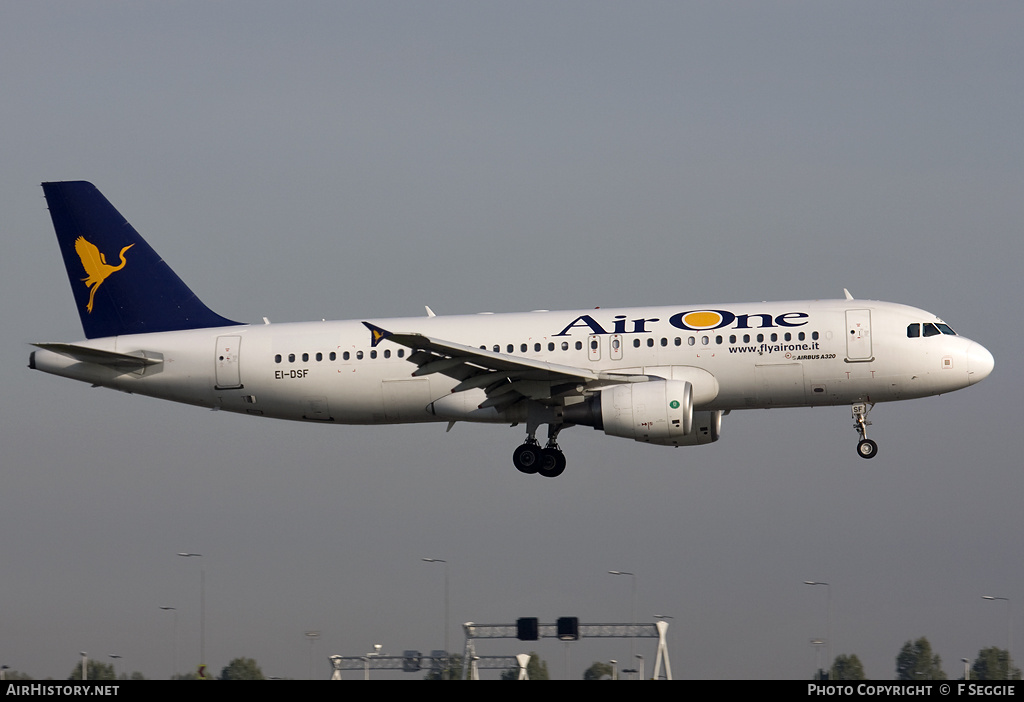 Aircraft Photo of EI-DSF | Airbus A320-216 | Air One | AirHistory.net #81596