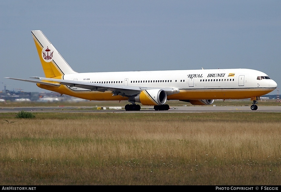 Aircraft Photo of V8-RBN | Boeing 767-328/ER | Royal Brunei Airlines | AirHistory.net #81597