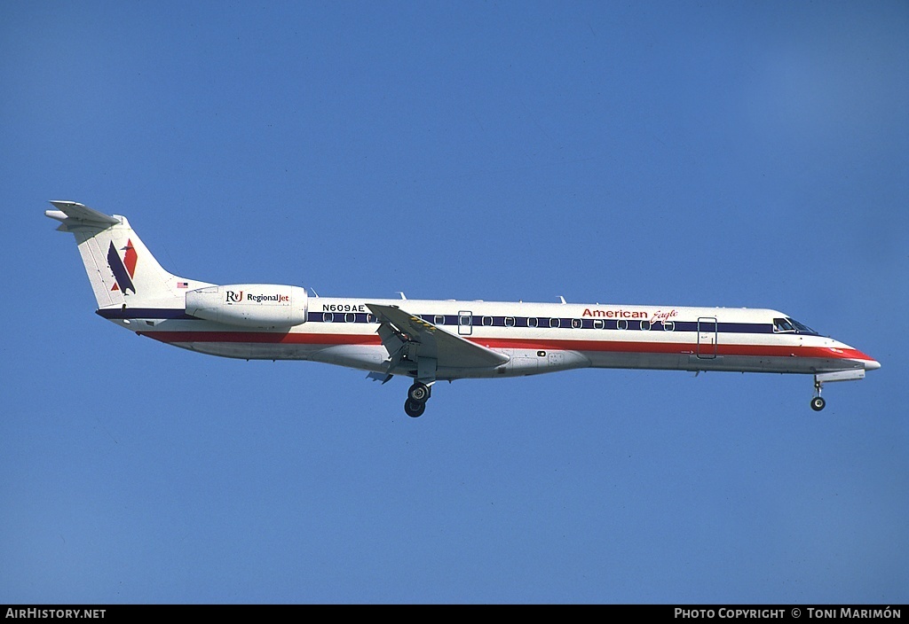 Aircraft Photo of N609AE | Embraer ERJ-145LR (EMB-145LR) | American Eagle | AirHistory.net #81834