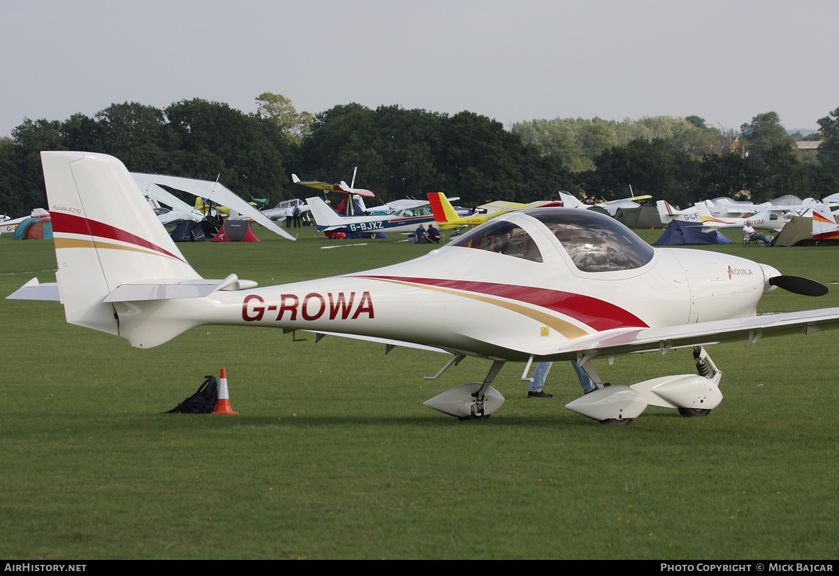 Aircraft Photo of G-ROWA | Aquila AT01 A210 | AirHistory.net #82173