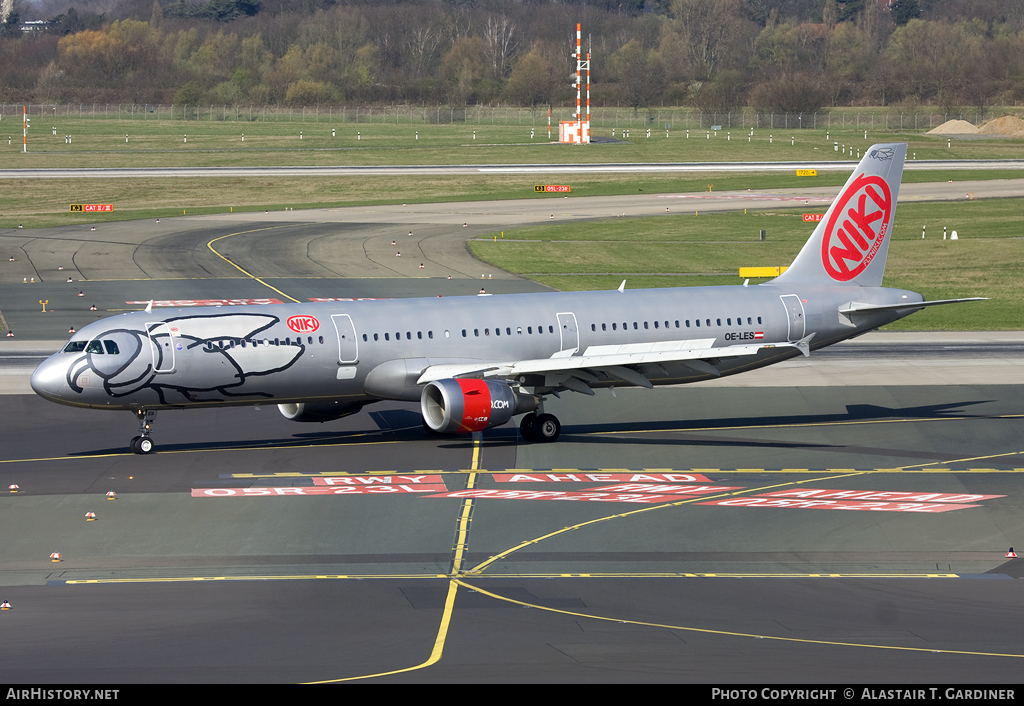 Aircraft Photo of OE-LES | Airbus A321-211 | Niki | AirHistory.net #82184
