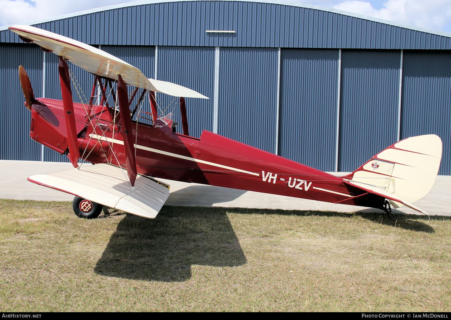 Aircraft Photo of VH-UZV | De Havilland D.H. 82A Tiger Moth | AirHistory.net #82517